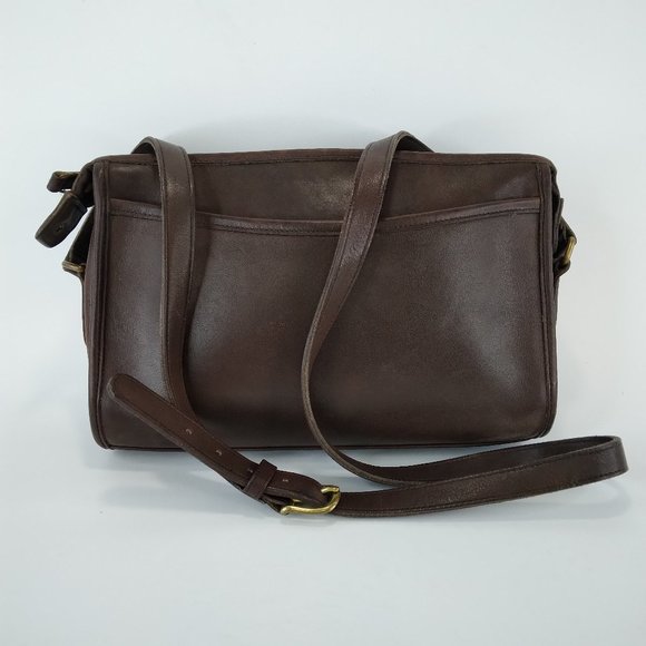 Coach Handbags - Vintage Coach crossbody brown leather Taylor bag L4C-9944 USA